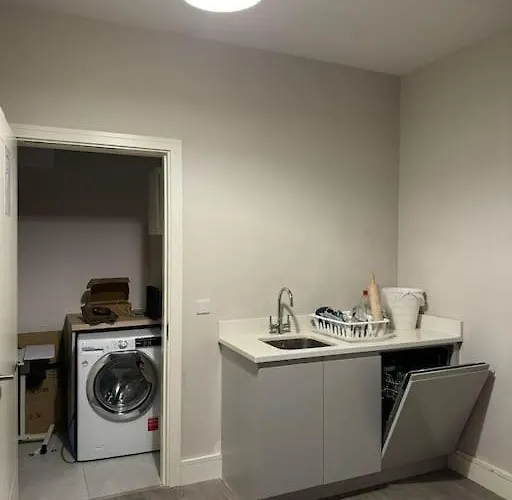 דירה Private King Size In Well Decorated Shared Flat *
