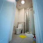 Apartmán Private King Size In Well Decorated Shared Flat